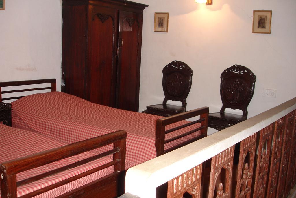 Bed and Breakfast The Red House Udagamandalam Zimmer foto