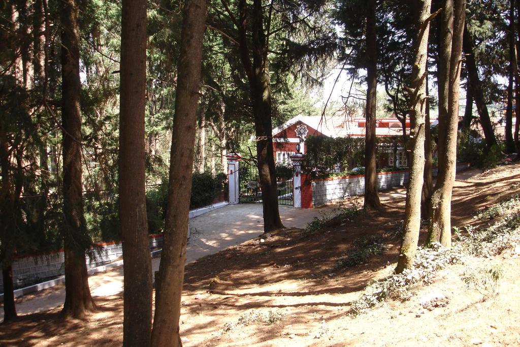 Bed and Breakfast The Red House Udagamandalam Exterior foto