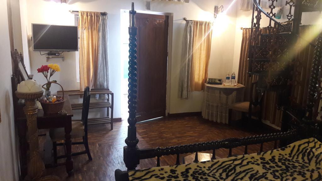 Bed and Breakfast The Red House Udagamandalam Exterior foto