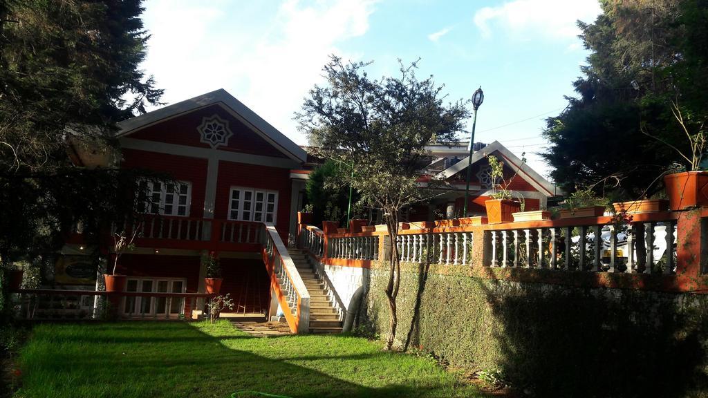 Bed and Breakfast The Red House Udagamandalam Exterior foto