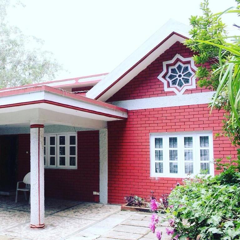Bed and Breakfast The Red House Udagamandalam Exterior foto
